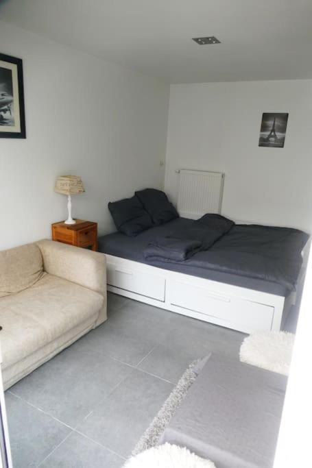 Appartement Studio With Kitchen, Shower Garden *